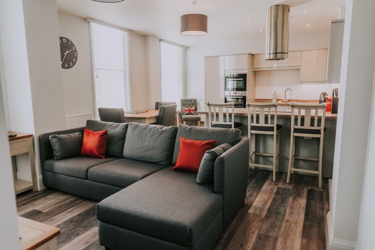 Cavendish House With Secure, Allocated Parking, 2 Mins Walk From Windsor Castle Exterior foto