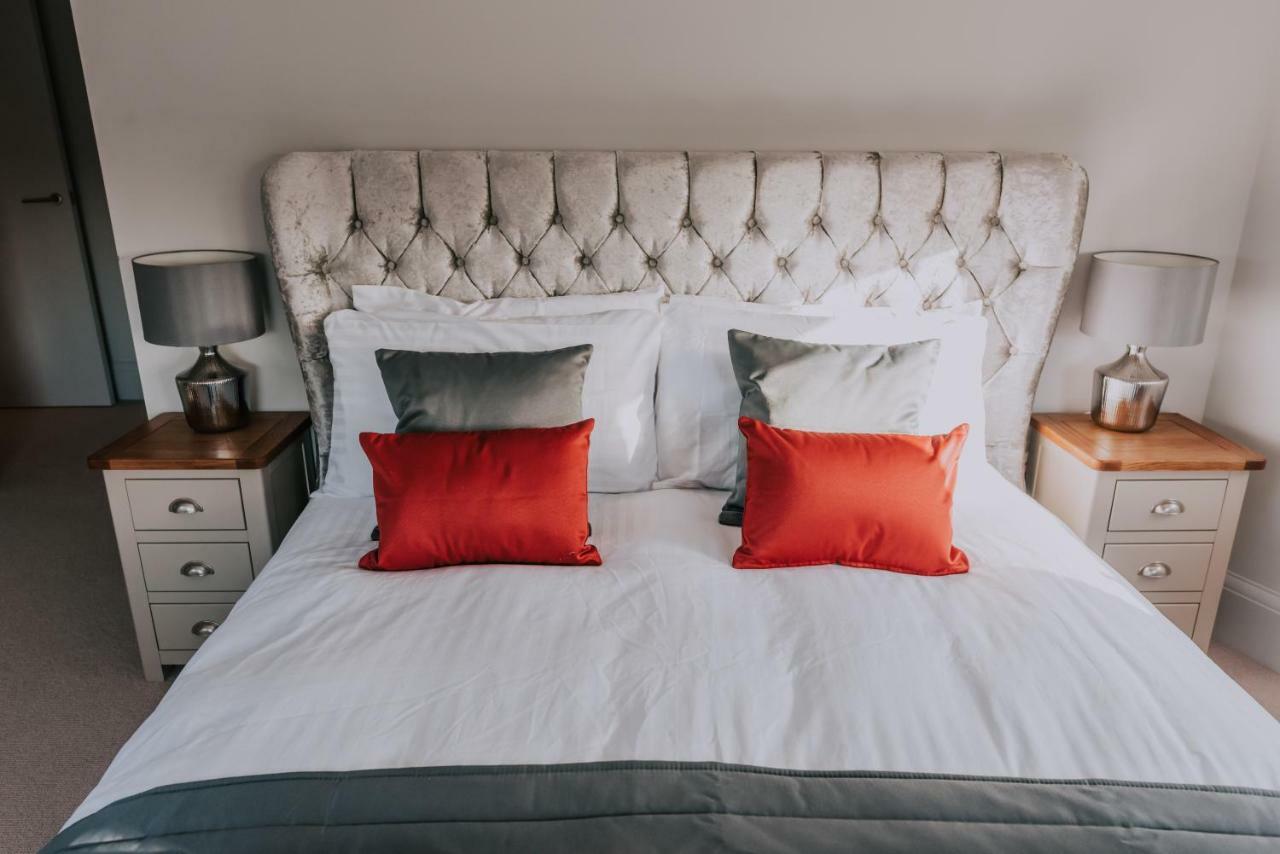 Cavendish House With Secure, Allocated Parking, 2 Mins Walk From Windsor Castle Exterior foto